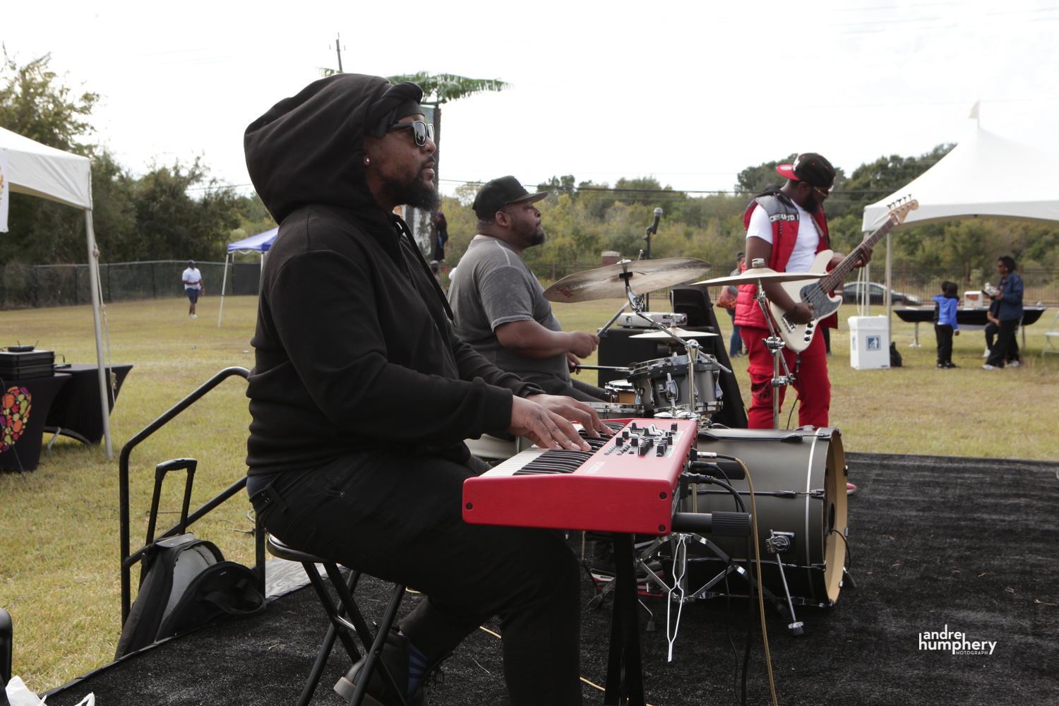 Live entertainment at Harvest Festival